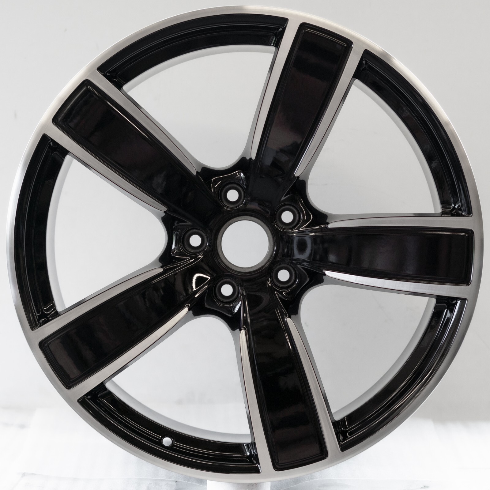 Porsche Carrera 911 991 20" inch Front rim 2016-2019 Genuine Carrara Sport Wheel – Image 2