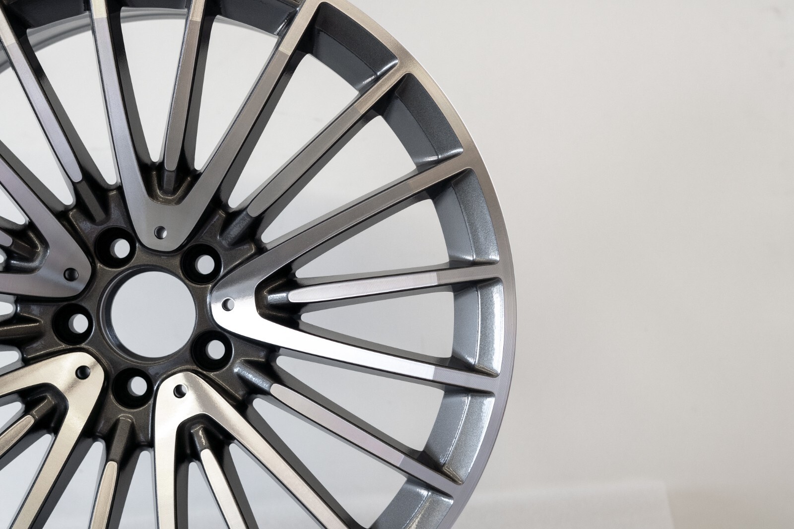 Mercedes S500 S580 21" inch Front rim OEM 2022 2023 Genuine Original wheel 65605 - Image 4