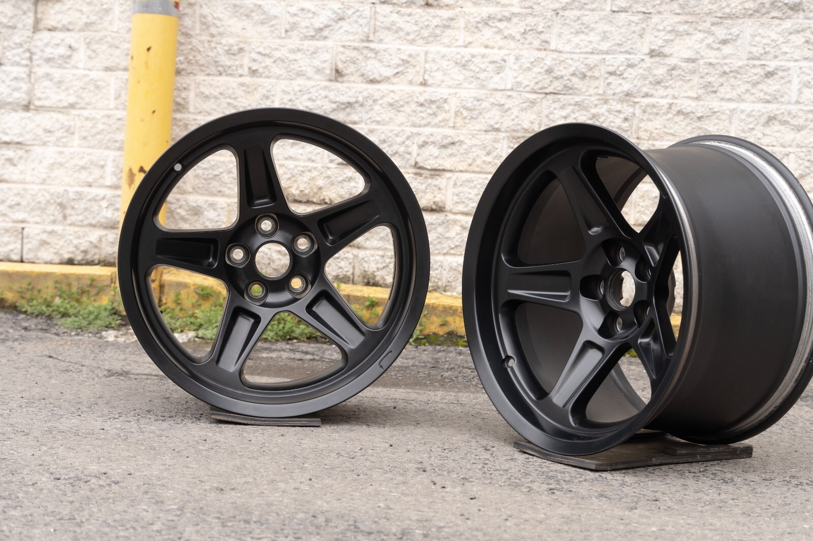 Dodge Challenger Demon 18" inch rim OEM 2018 Genuine Original Forged wheel PAIR – Image 2