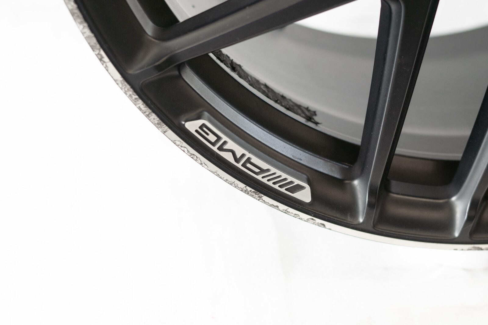 Mercedes E63 E63S AMG 20" Rear rim OEM 2018 2019 2020 Original factory mag wheel – Image 10