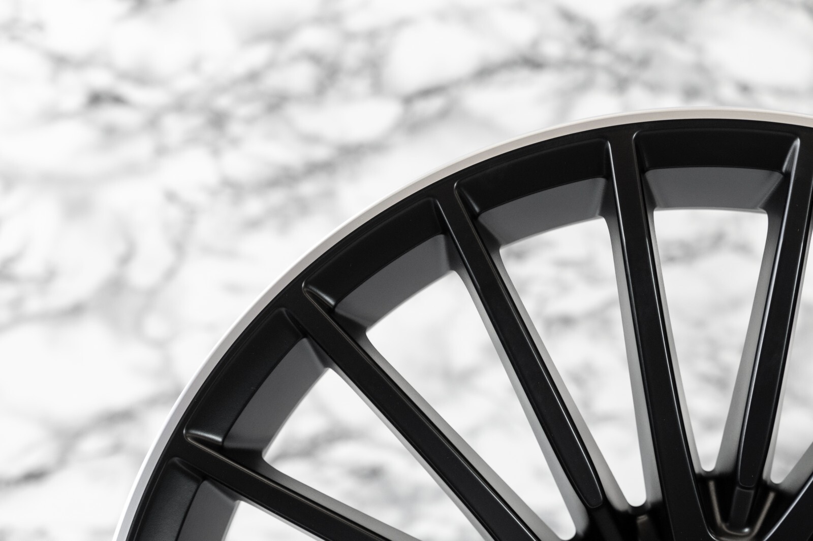 Mercedes GLC63 GLC63s 21" inch Front Rim 2020 2021 2022 2023 Genuine AMG Wheel – Image 3