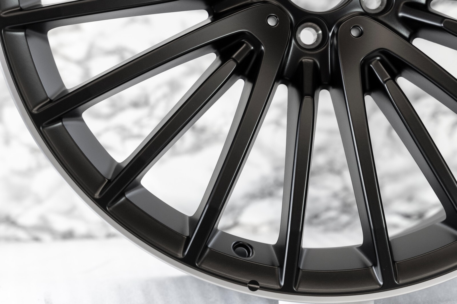 Mercedes GLC63 GLC63s 21" inch Front Rim 2020 2021 2022 2023 Genuine AMG Wheel – Image 5