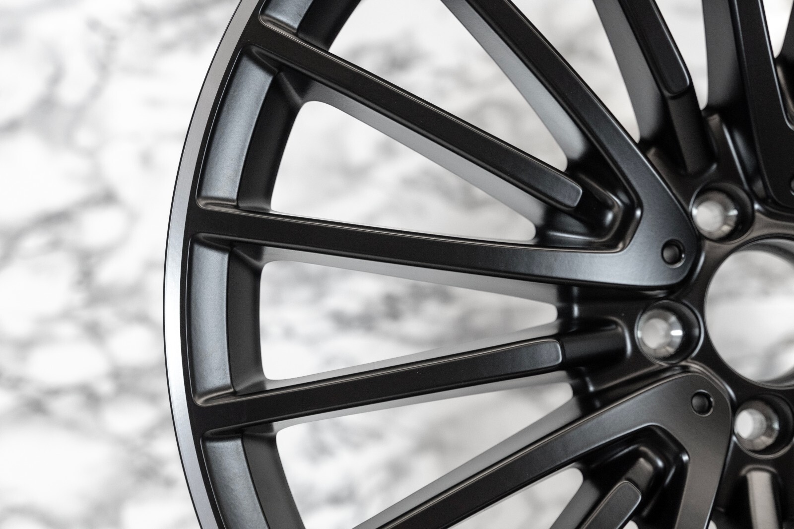 Mercedes GLC63 GLC63s 21" inch Rear Rim 2020 2021 2022 2023 Genuine AMG Wheel – Image 10