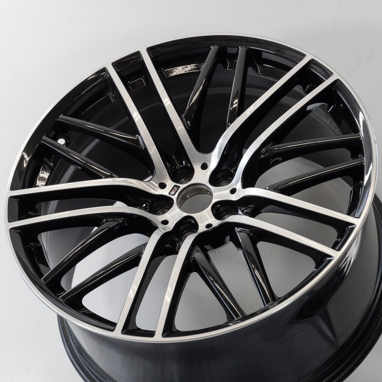 BMW 740i 750i 21" inch Rear rim OEM 2016 2017 2018 2019 2020 Genuine Wheel 650M