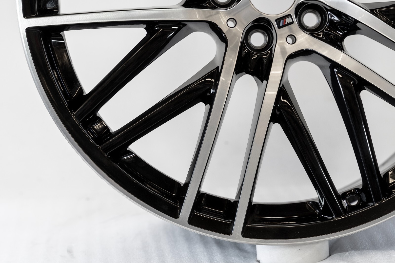 BMW 740i 750i 21" inch Rear rim OEM 2016 2017 2018 2019 2020 Genuine Wheel 650M – Image 5