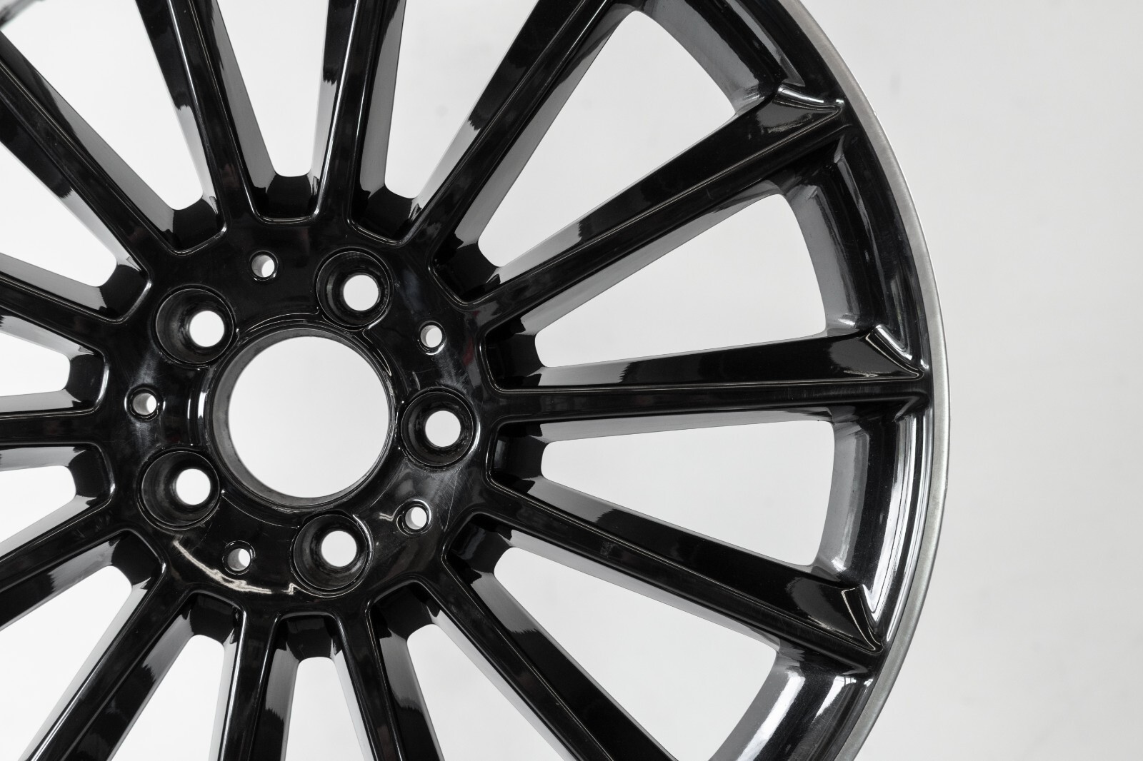 Mercedes A220 A250 CLA250 19" inch rim OEM 2018-2023 Genuine Original AMG wheel – Image 4