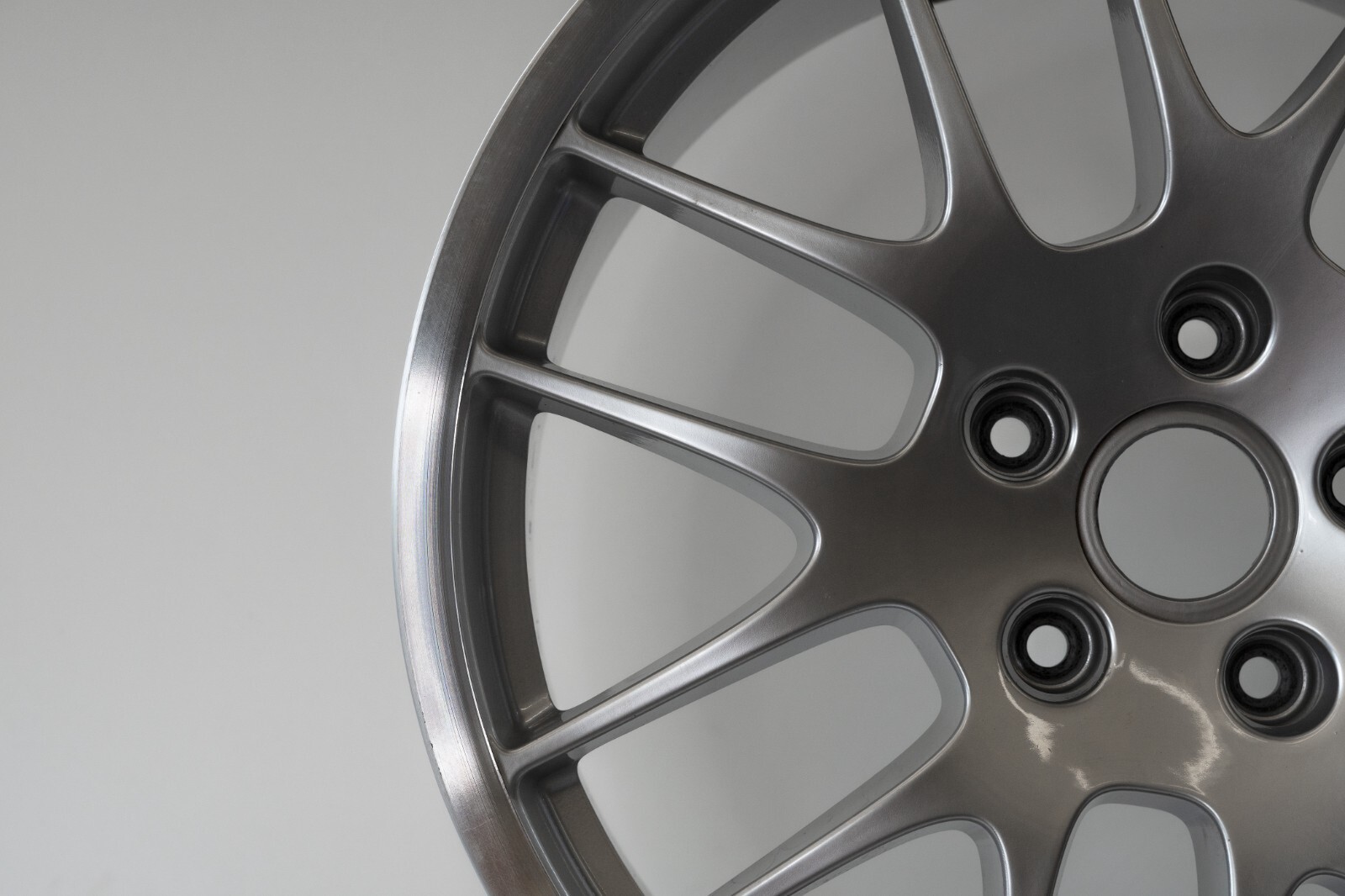 Porsche Panamera 20" inch Rear rim OEM 2010 2011 2012 2013 2014 2015 Mag Wheel – Image 4