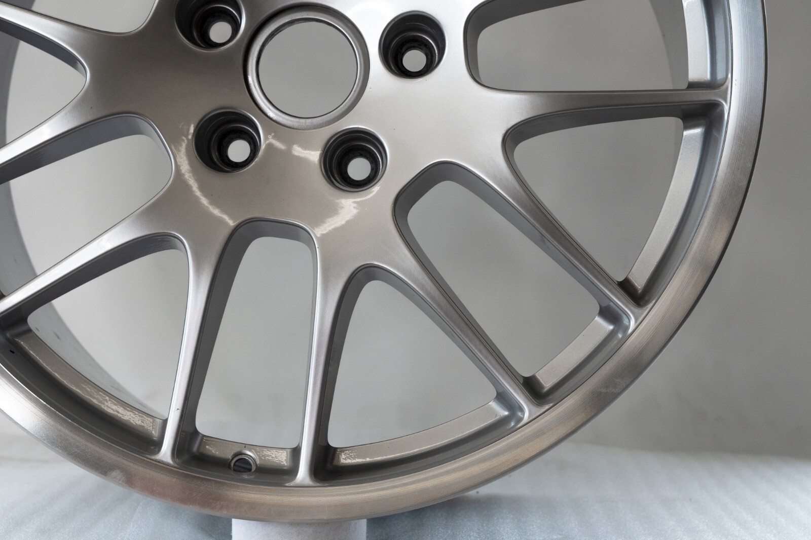 Porsche Panamera 20" inch Rear rim OEM 2010 2011 2012 2013 2014 2015 Mag Wheel – Image 5