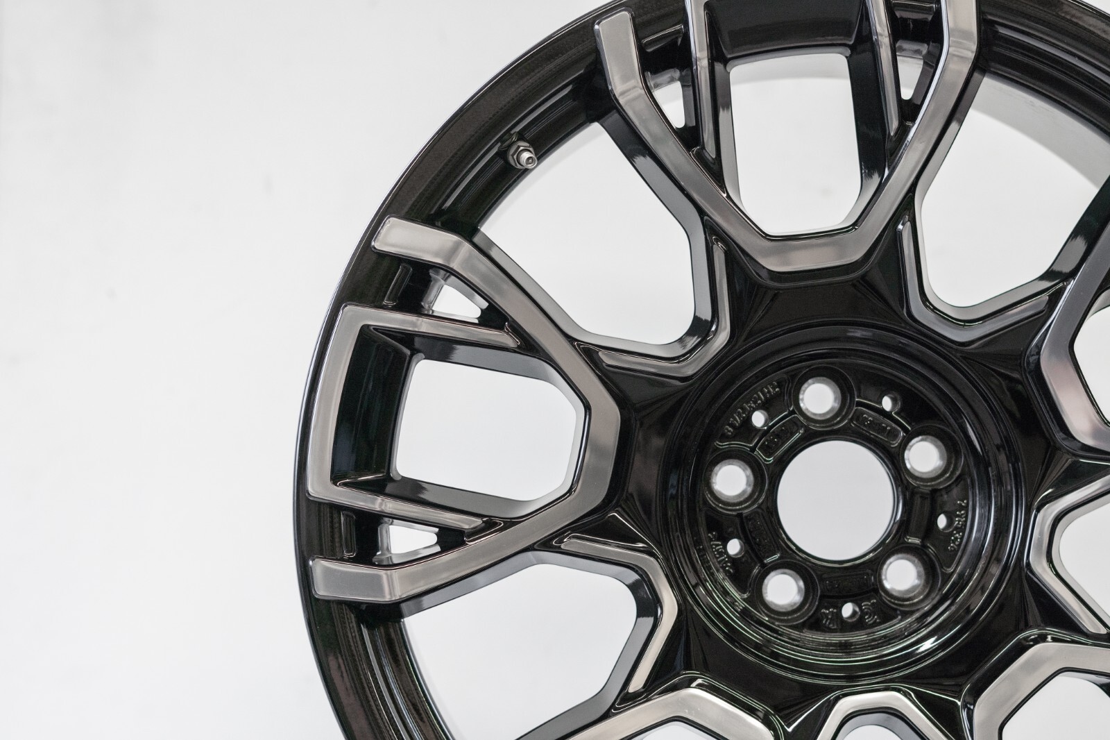 Rolls Royce Ghost 21" inch Front rim OEM 2020-2024 Black Badge Carbon Wheel - Image 4
