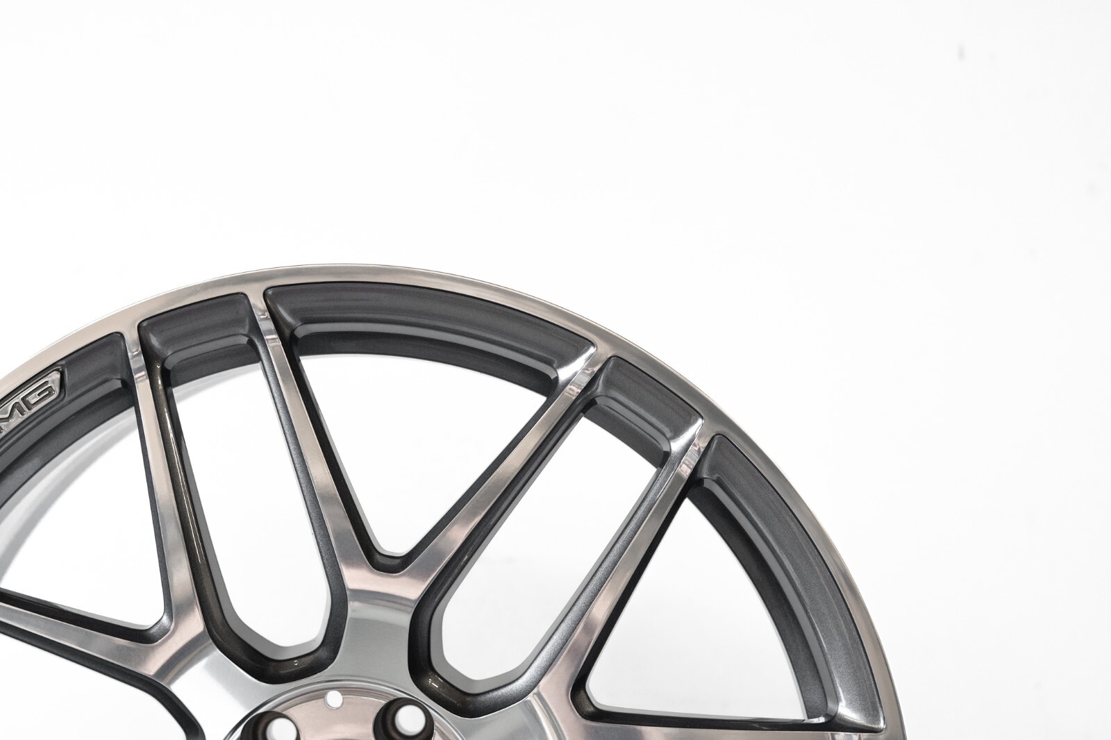 Mercedes E63 E63S AMG 20" Front rim OEM 2018 2019 2020 Original factory wheel - Image 3