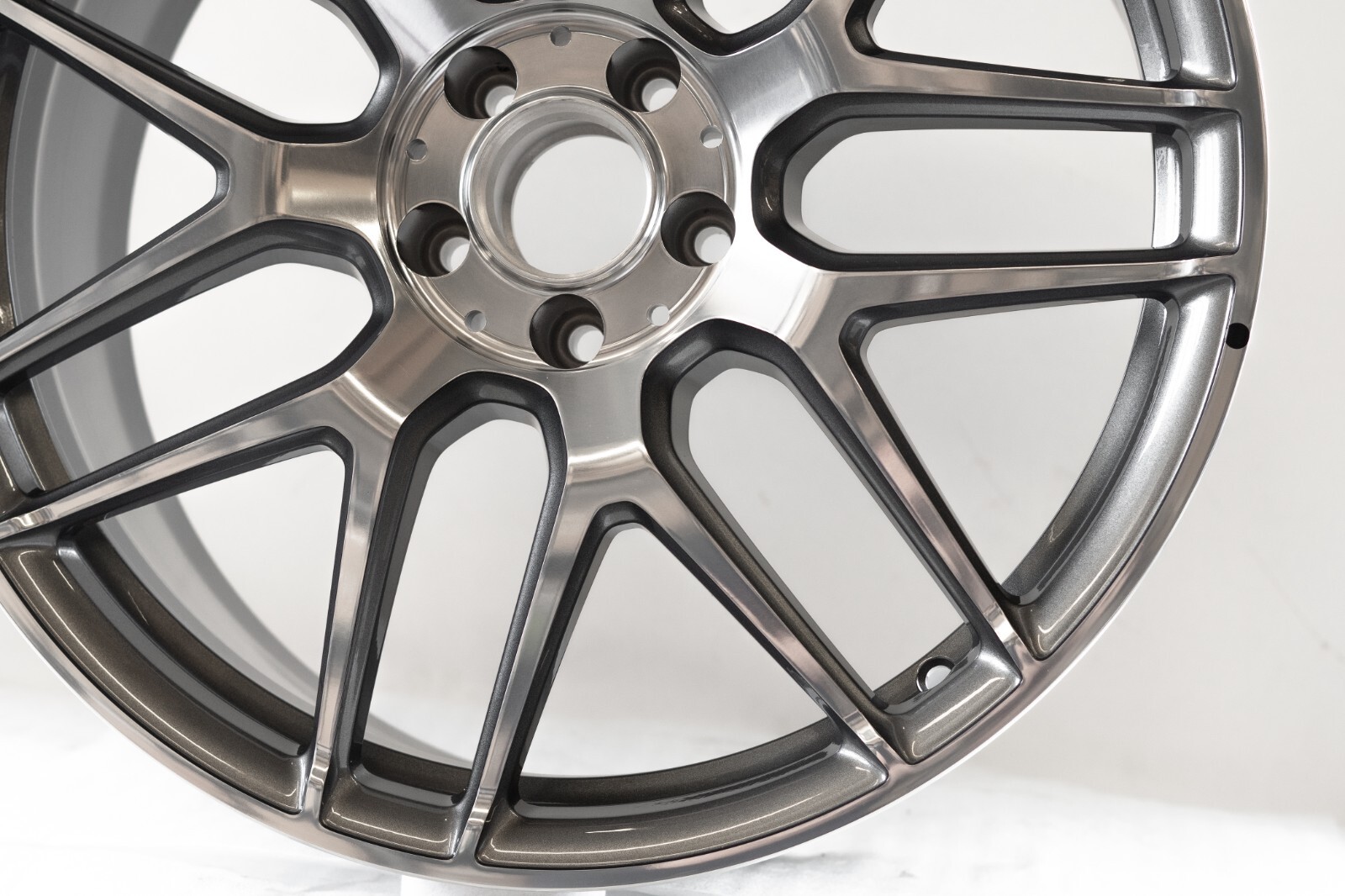 Mercedes E63 E63S AMG 20" Front rim OEM 2018 2019 2020 Original factory wheel - Image 5