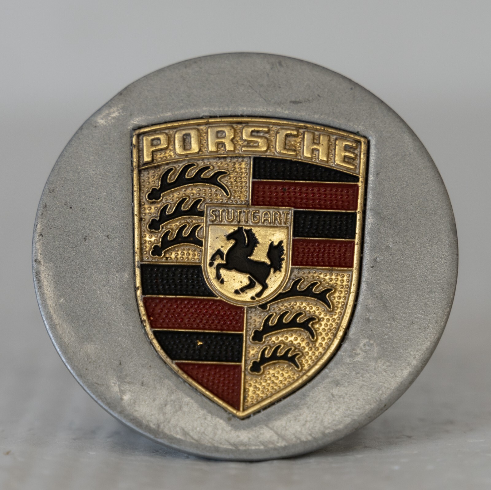 Porsche Carrera 911 944 Center Cap OEM 1984-1994 Silver Gold Crest 92836103206 – Image 7