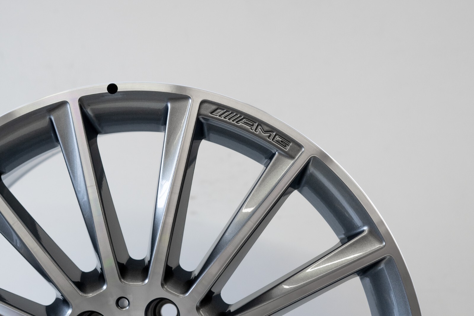Mercedes C450 C43 AMG 19" inch Front rim 2016 2017 2018 2019 OEM Original wheel - Image 3