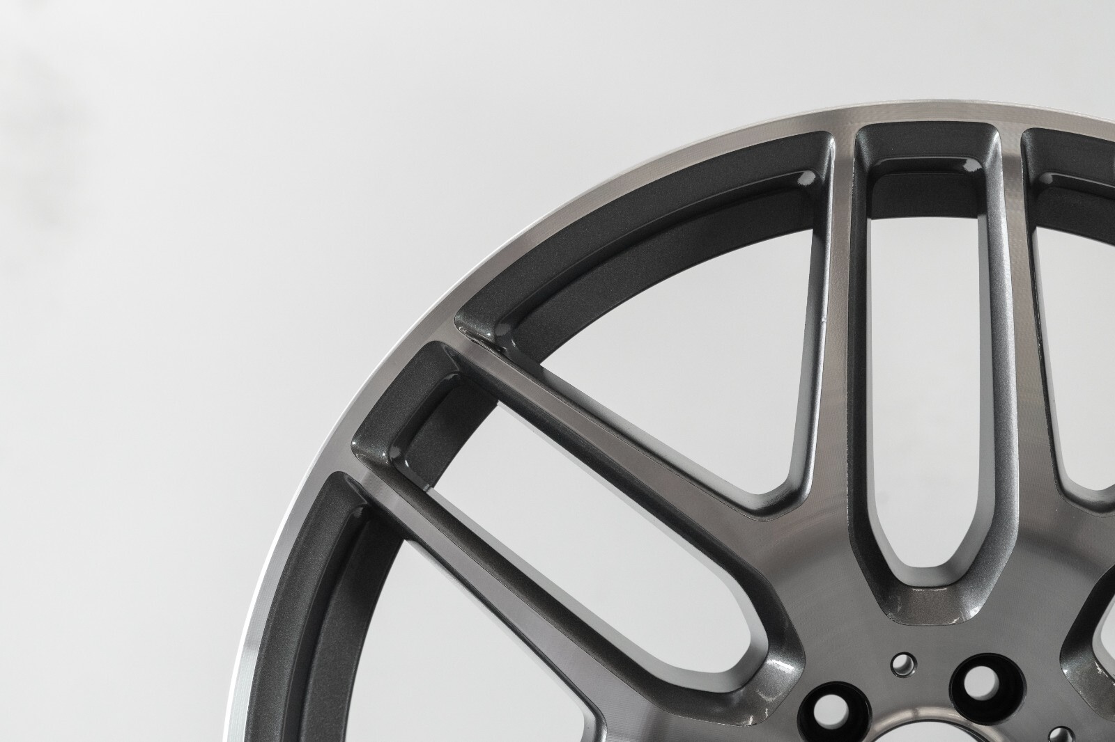 Mercedes GLE63 GLE63s 22" inch Front rim OEM 2016 2017 2018 2019 AMG wheel - Image 3