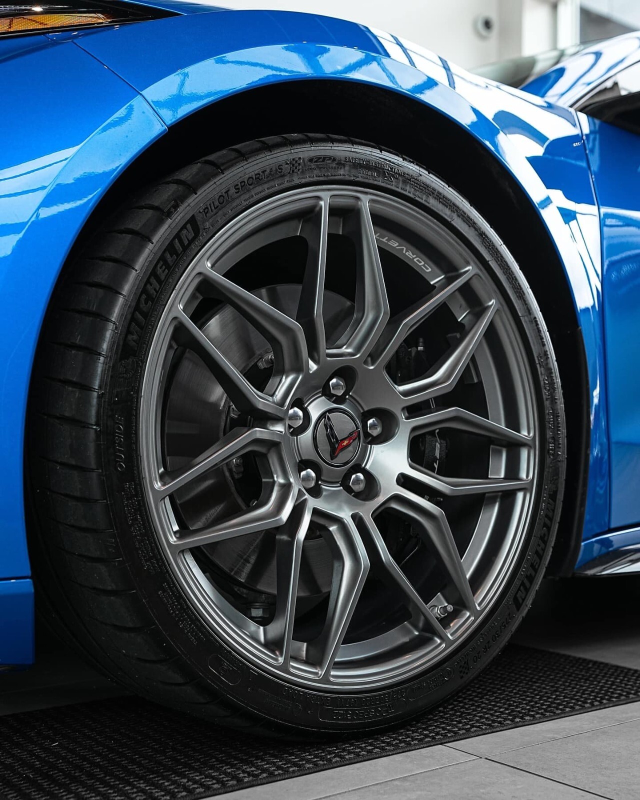 Chevrolet Corvette Z06 C8 20"/21" inch rim Genuine Original Forged OEM Wheel Set - Image 2