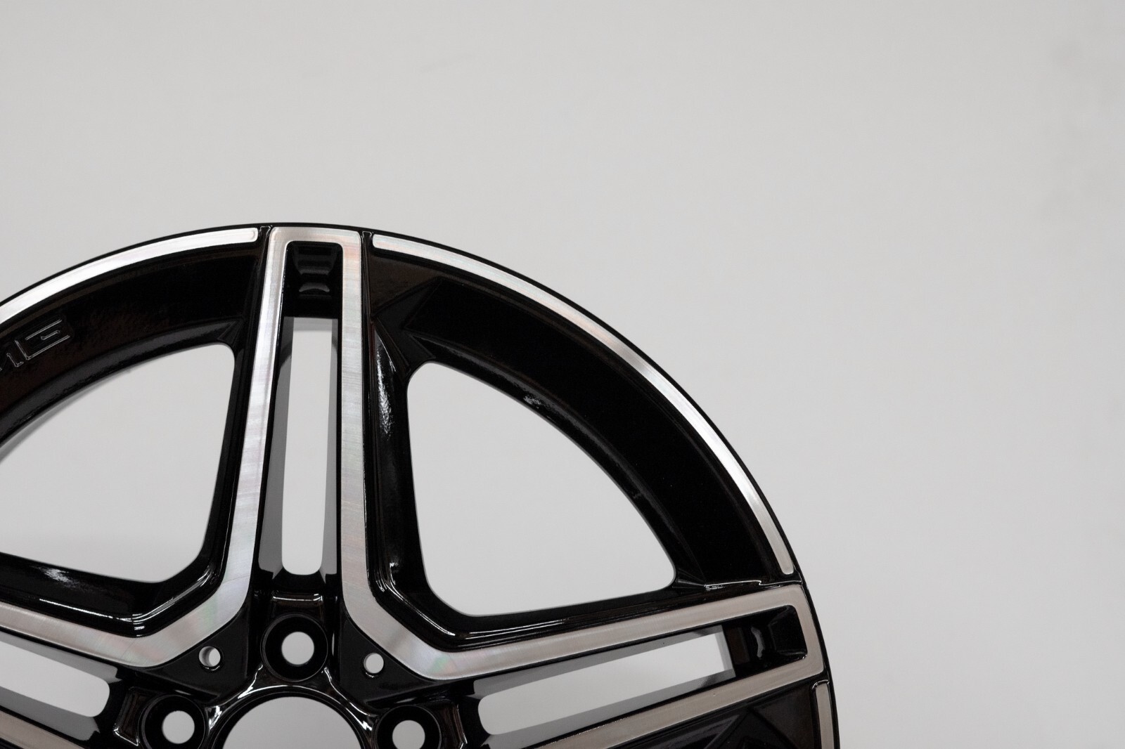 Mercedes A220 B250 CLA250 18" inch rim OEM 2018 2019 2020 2021 Genuine AMG wheel – Image 3