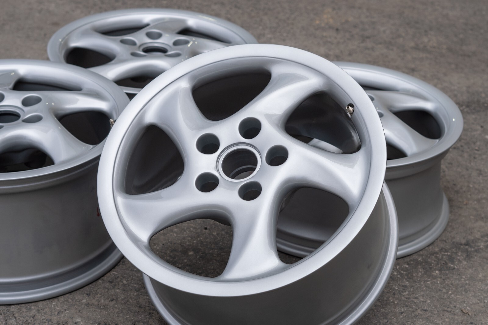 Porsche 911 993 Turbo ET40 WIDEBODY 18" inch rim Hollow Spoke Genuine Wheel SET - Image 15