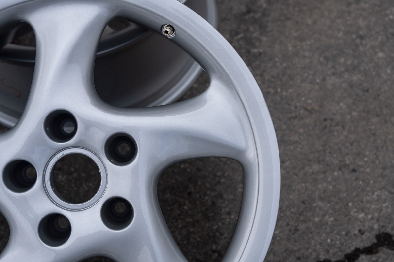 Porsche 911 993 Turbo ET40 WIDEBODY 18" inch rim Hollow Spoke Genuine Wheel SET - Image 17