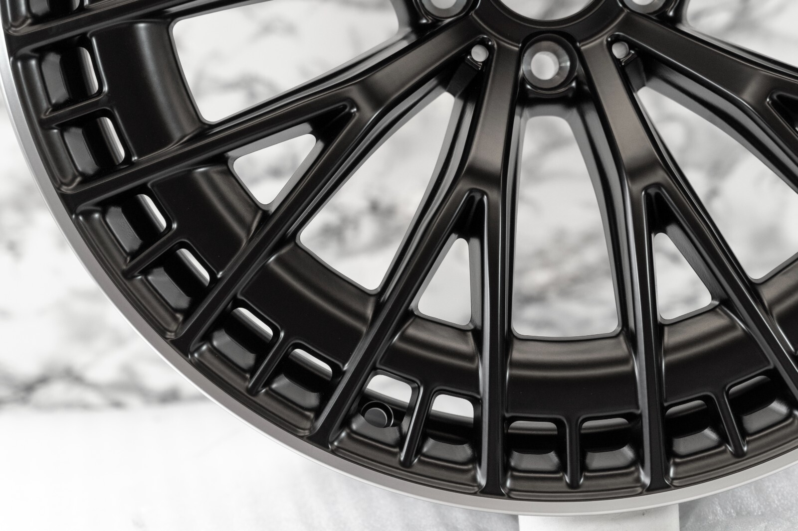 Mercedes CLE53 CLE63 AMG 20" inch Rear rim OEM 2024 2025 Genuine Original Wheel - Image 5