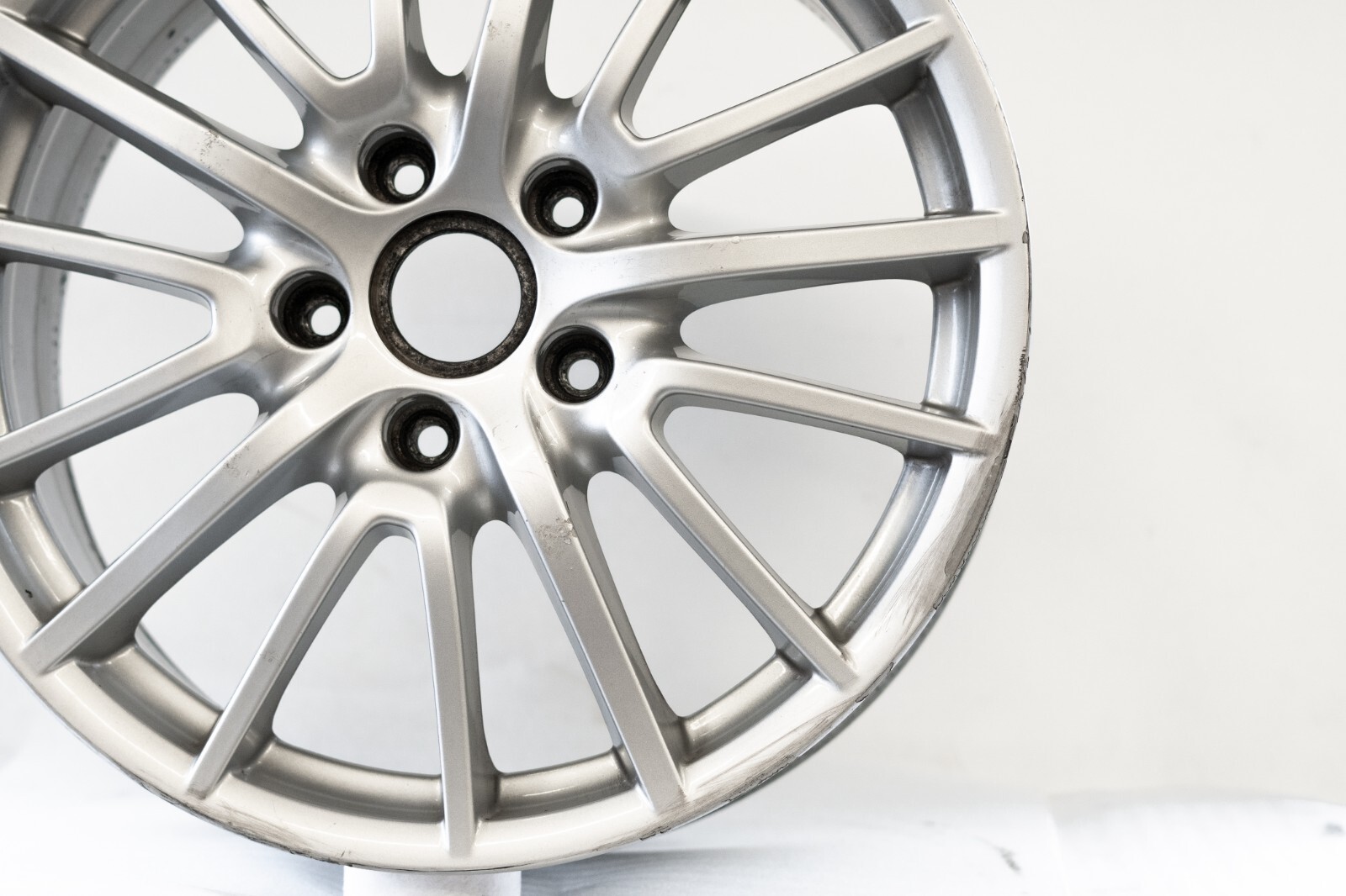 Porsche 911 Carrera 19" inch Front rim OEM 2006 2007 2008 2009 2010 2011 Wheel - Image 5