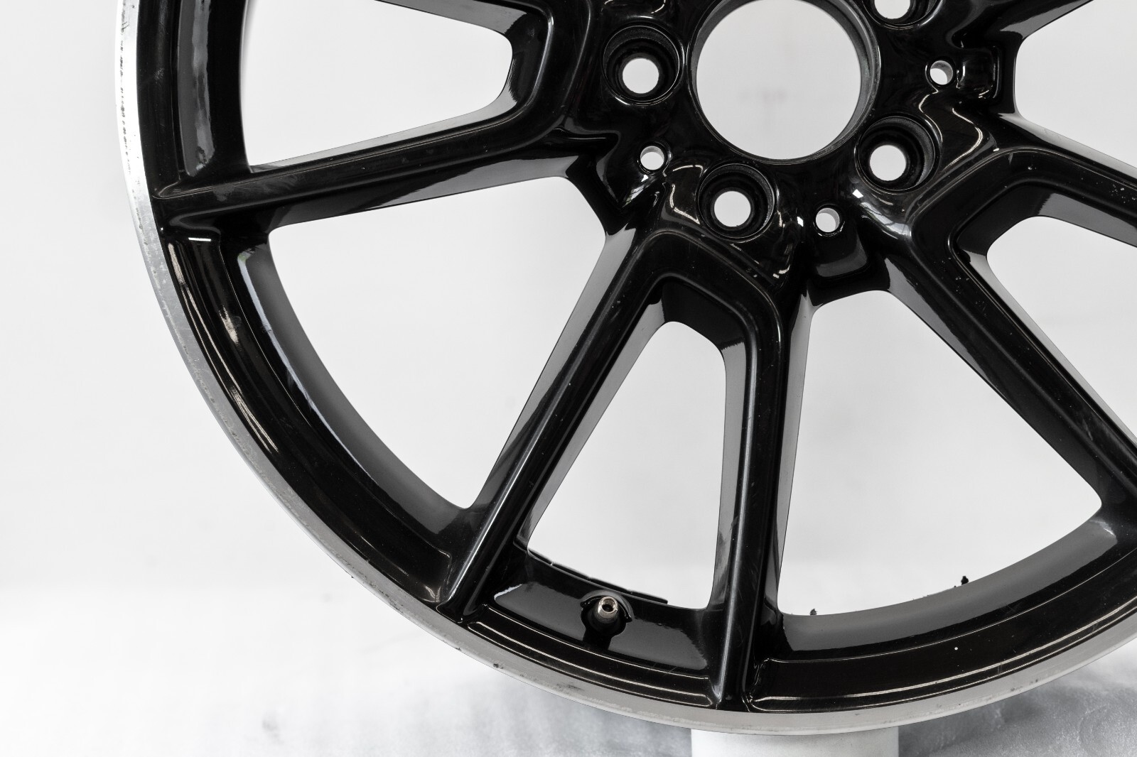 Mercedes C300 C400 19" inch rear rim OEM 2015-2022 Genuine Original AMG wheel - Image 5