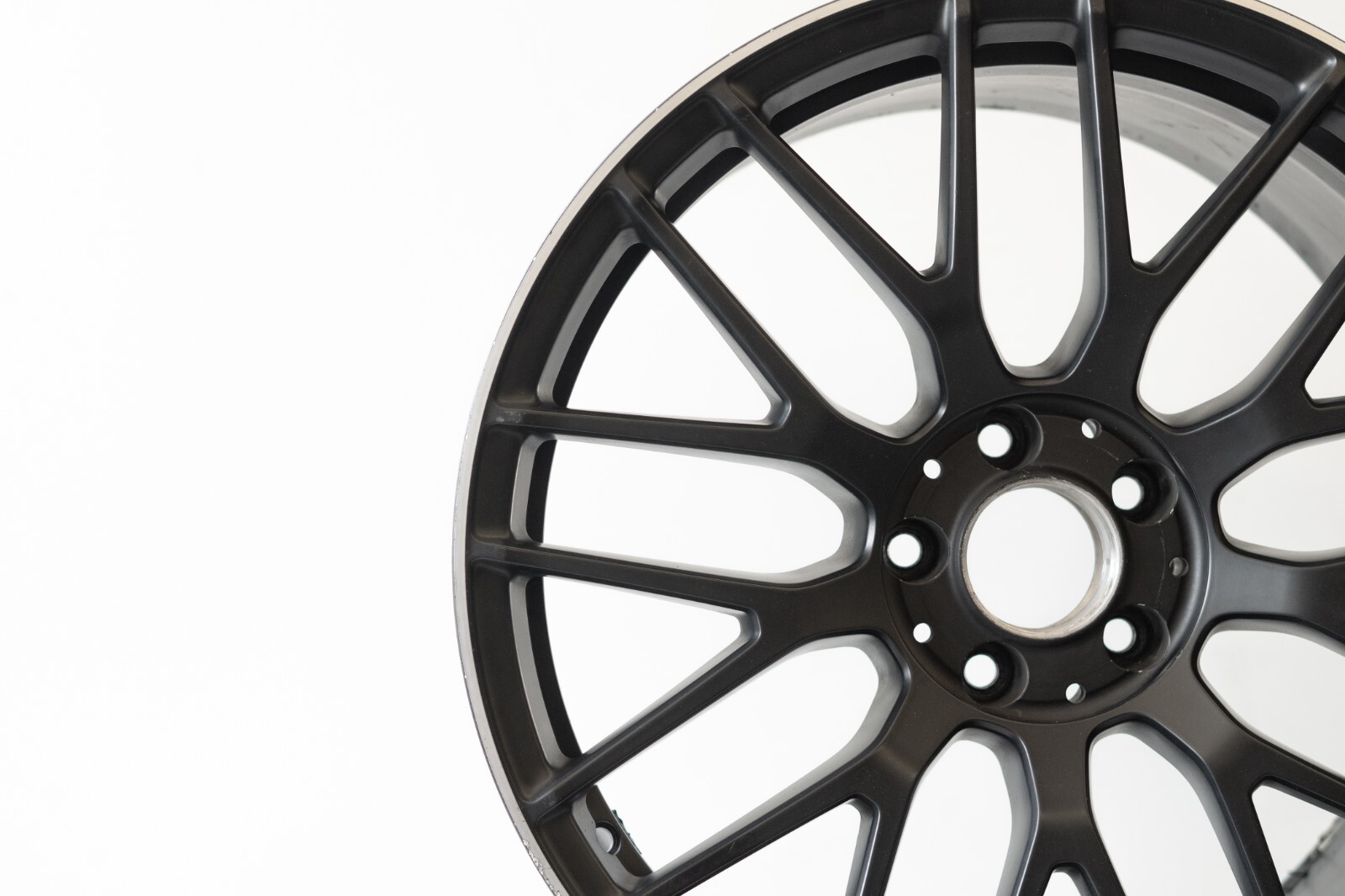 Mercedes CLS63 CLS63S AMG 19" inch Rear Rim 2015 2016 2017 OEM Genuine wheel - Image 4
