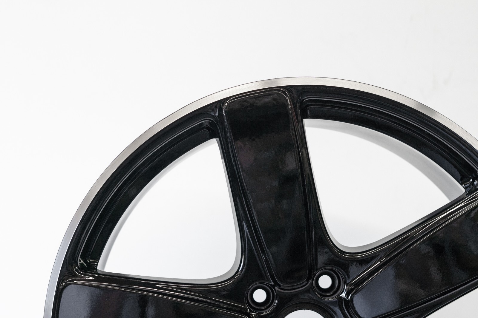 Porsche Macan S GTS 21" inch Front rim OEM 2019-2024 Genuine Sport Classic wheel - Image 3