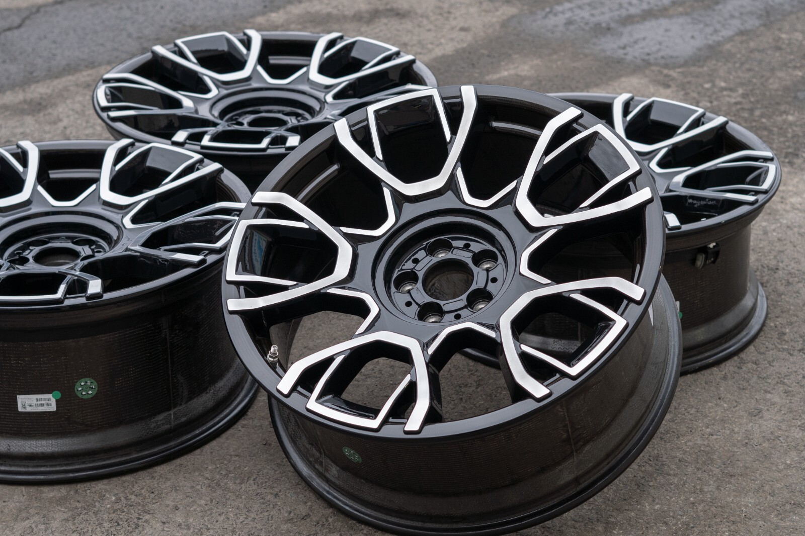 Rolls Royce Ghost 21" inch rim OEM Black Badge Carbon Fiber 2020-2024 Wheel SET - Image 2