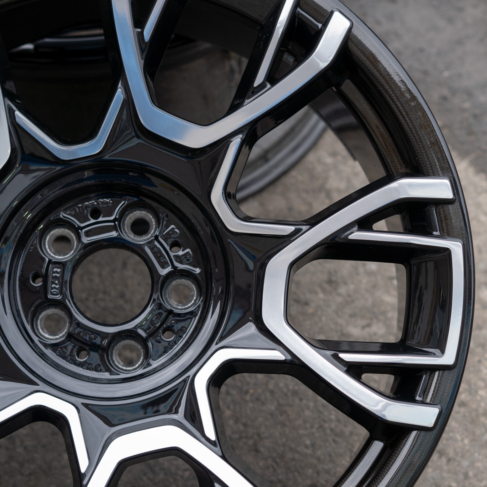 Rolls Royce Ghost 21" inch rim OEM Black Badge Carbon Fiber 2020-2024 Wheel SET - Image 6