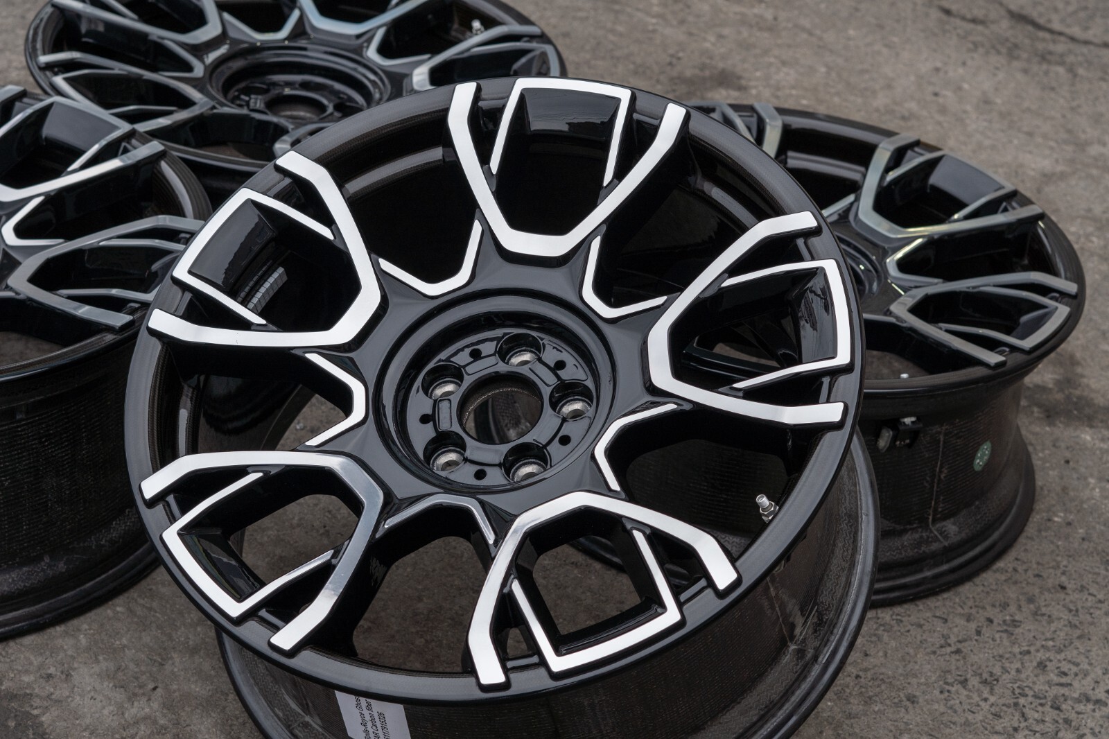 Rolls Royce Ghost 21" inch rim OEM Black Badge Carbon Fiber 2020-2024 Wheel SET - Image 14