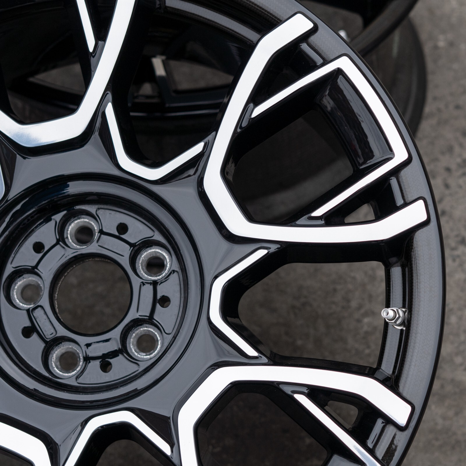 Rolls Royce Ghost 21" inch rim OEM Black Badge Carbon Fiber 2020-2024 Wheel SET - Image 15