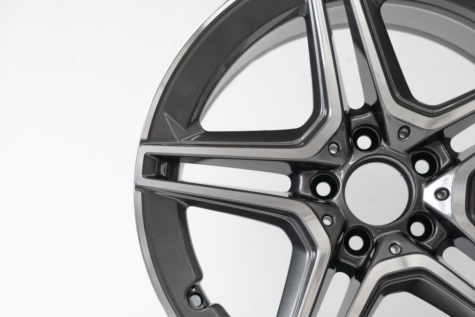 Mercedes Benz A220 CLA250 18" inch OEM 2018 2019 2020 2021 Genuine AMG wheel - Image 4