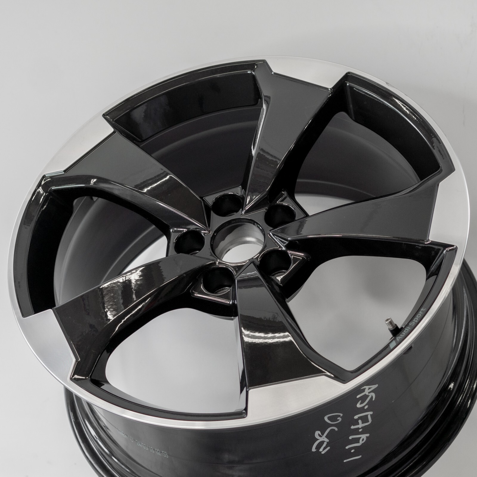 Audi RS3 19" inch Rim OEM 2015 2016 2017 2018 2019 2020 Genuine Original wheel