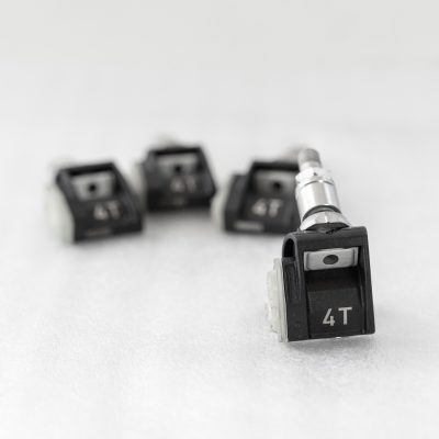 Chevrolet GMC TPMS Tire Pressure Monitoring Sensor Set of 4 OEM Genuine 13598463