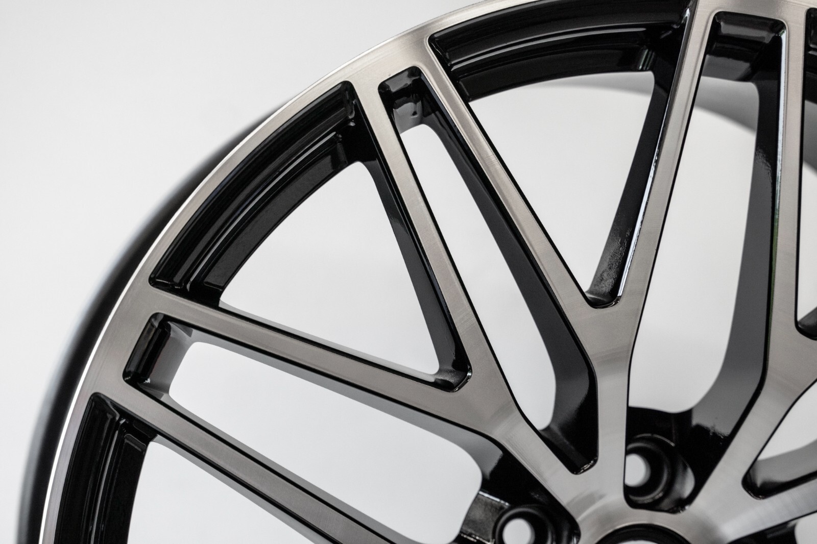 Porsche Macan S GTS 21" inch Front rim OEM 2022 2023 2024 RS Spyder wheel - Image 10