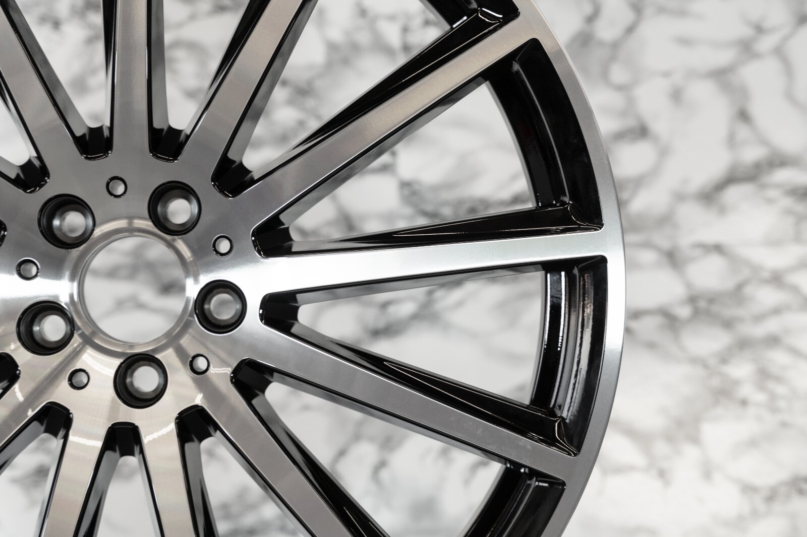 Mercedes GLS450 GLS580 22" inch Rear rim OEM 2020-2025 Genuine Original Wheel - Image 4