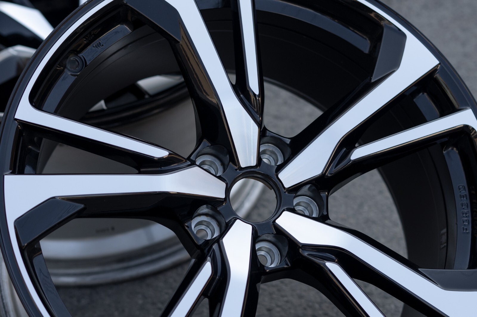 Nissan 370Z 19" Inch Rim OEM 2018 2019 2020 2021 Genuine Forged wheel Set – Image 9
