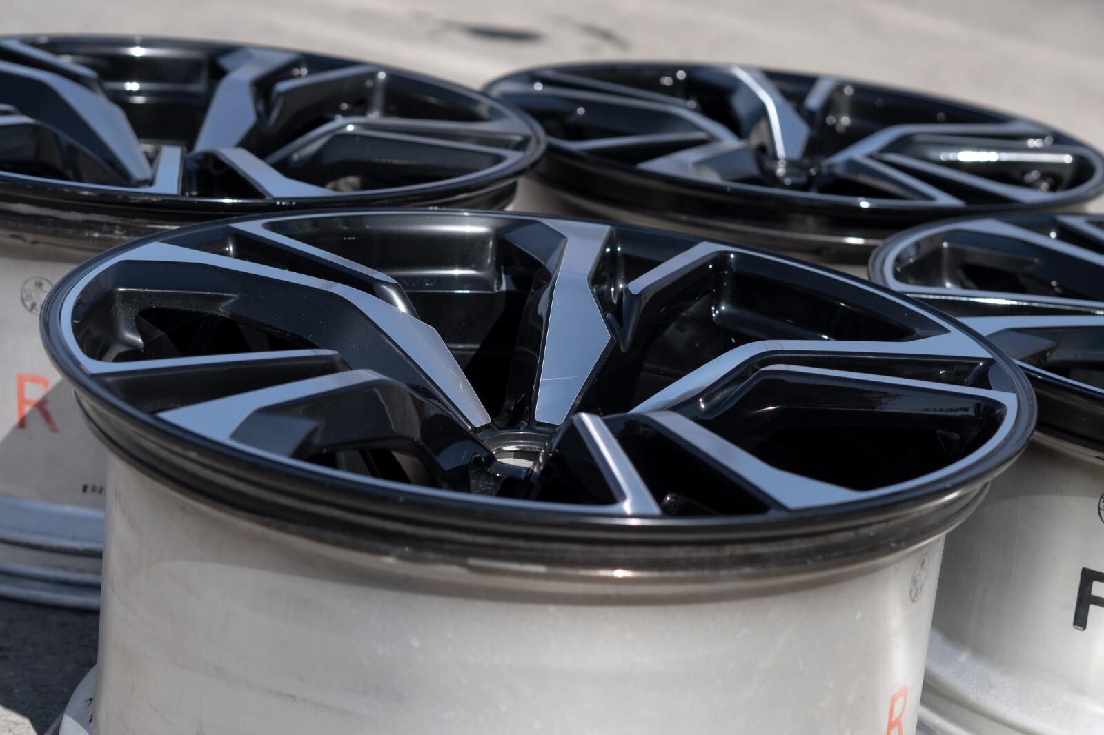 Nissan 370Z 19" Inch Rim OEM 2018 2019 2020 2021 Genuine Forged wheel Set – Image 18