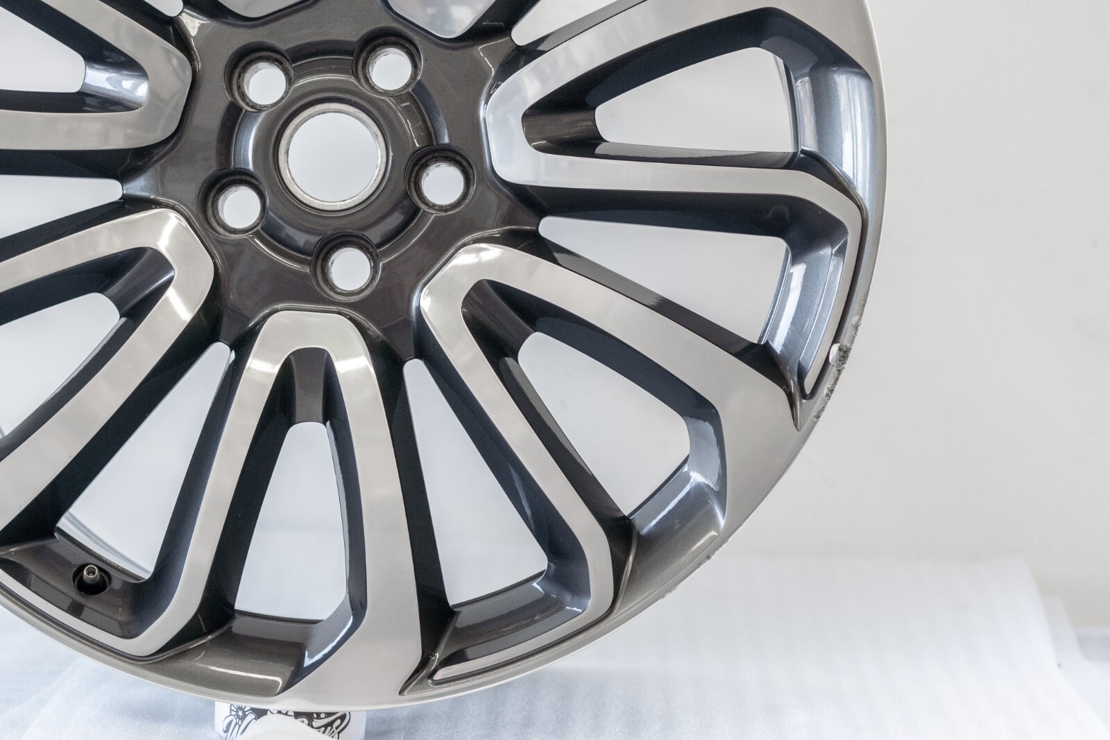 Range Rover Autobiography 22" inch rim OEM 2014-2022 FORGED 7007 Original Wheel – Image 5