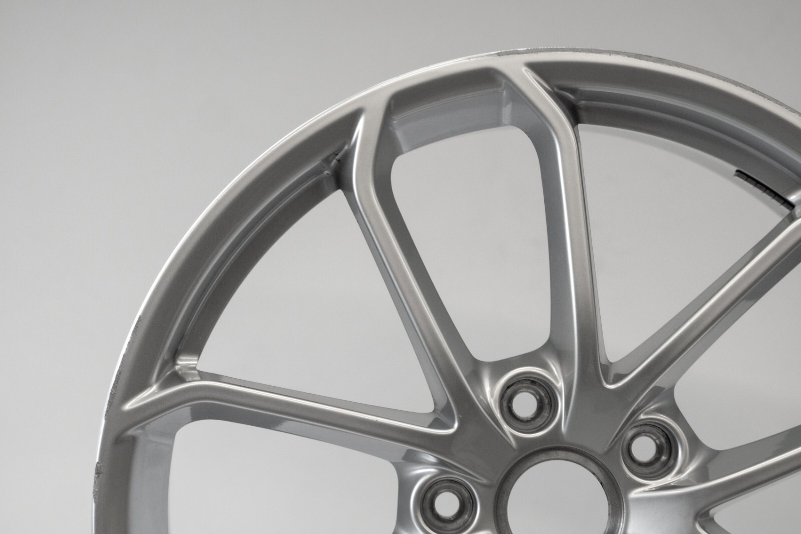 Porsche 982 718 GT4 Spyder 20" inch Front rim OEM Genuine Original Wheel – Image 3