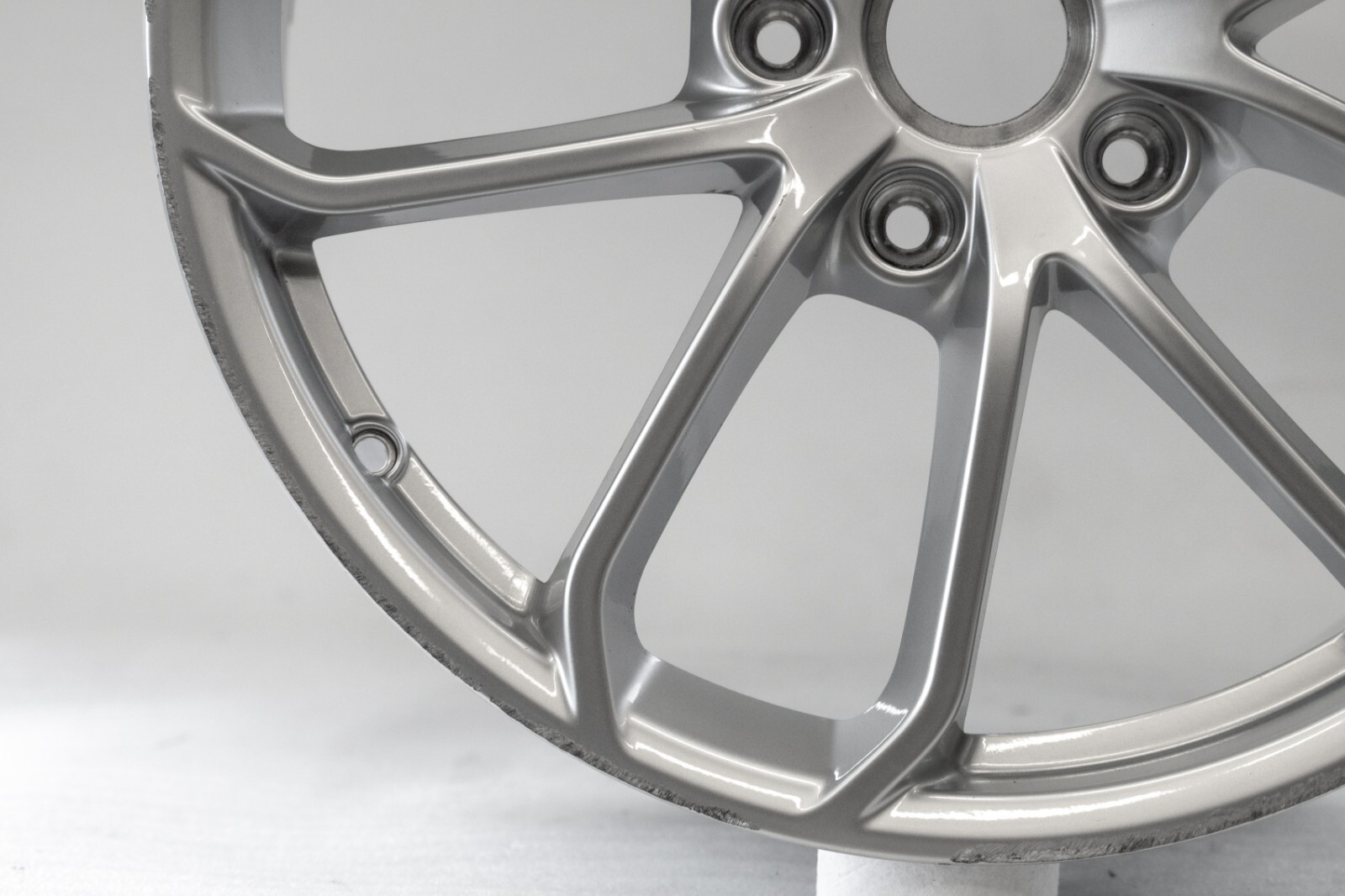 Porsche 982 718 GT4 Spyder 20" inch Front rim OEM Genuine Original Wheel – Image 5