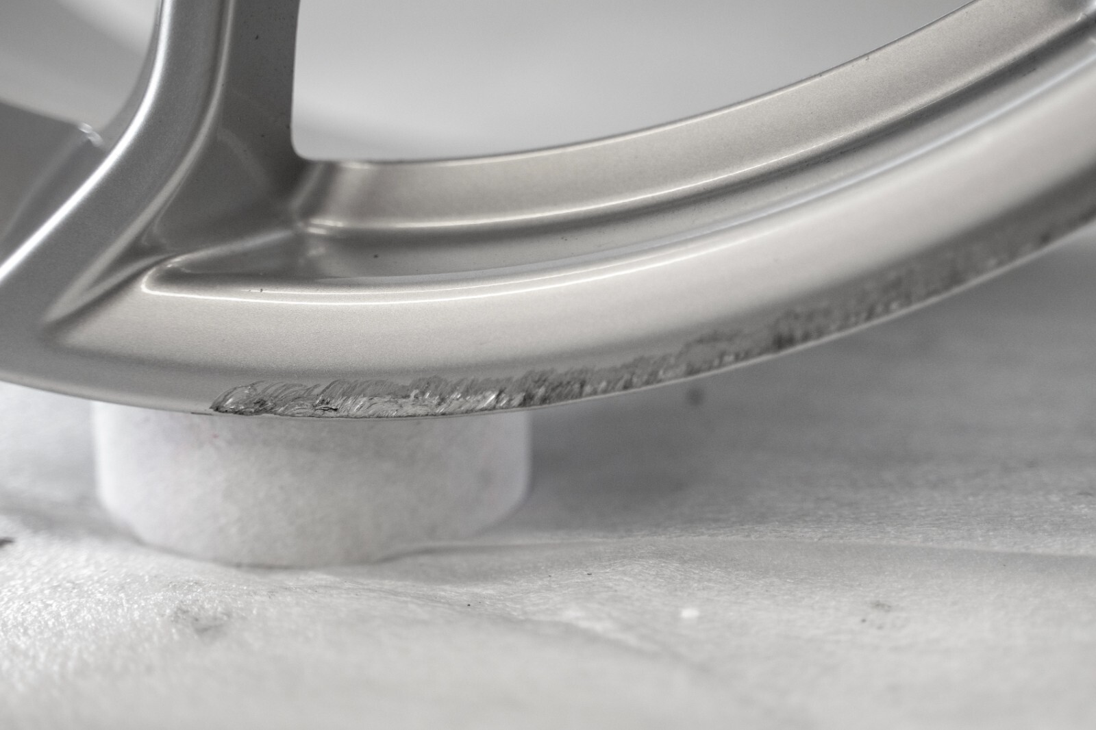 Porsche 982 718 GT4 Spyder 20" inch Front rim OEM Genuine Original Wheel – Image 13