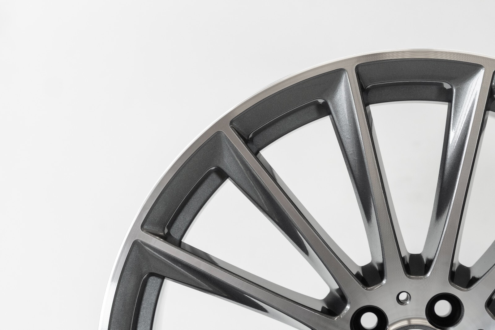 Mercedes S500 S580 20" inch Rear rim OEM 2021-2025 Genuine Original AMG wheel - Image 3