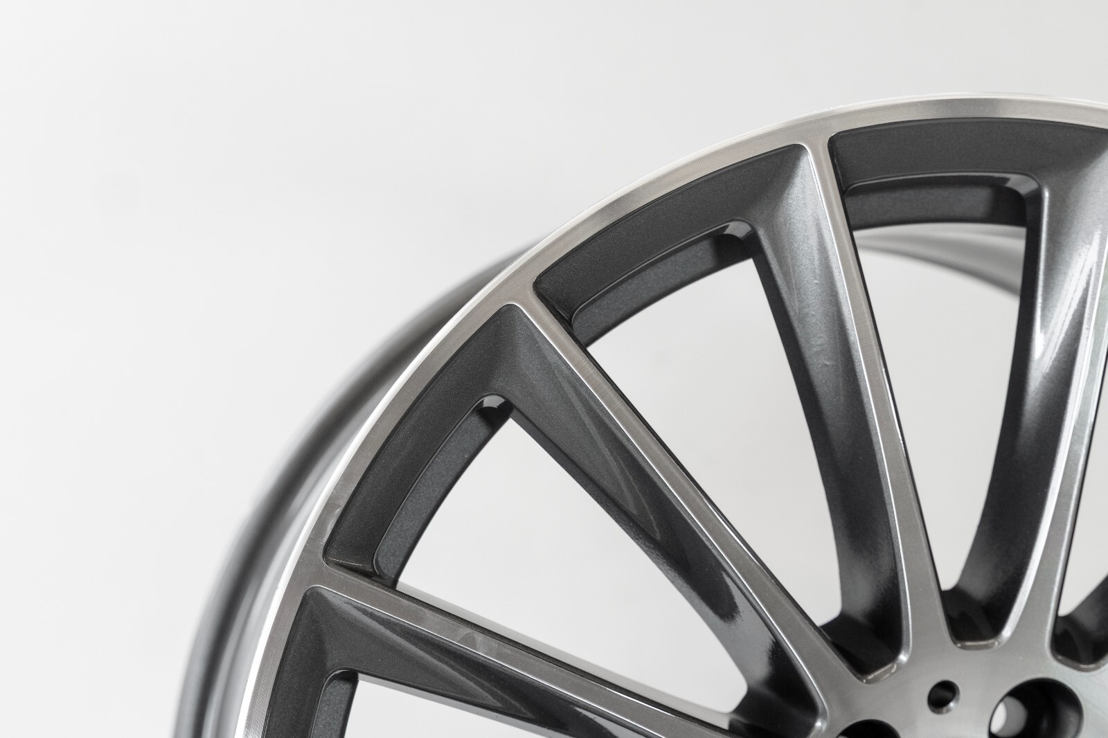 Mercedes S500 S580 20" inch Rear rim OEM 2021-2025 Genuine Original AMG wheel - Image 10