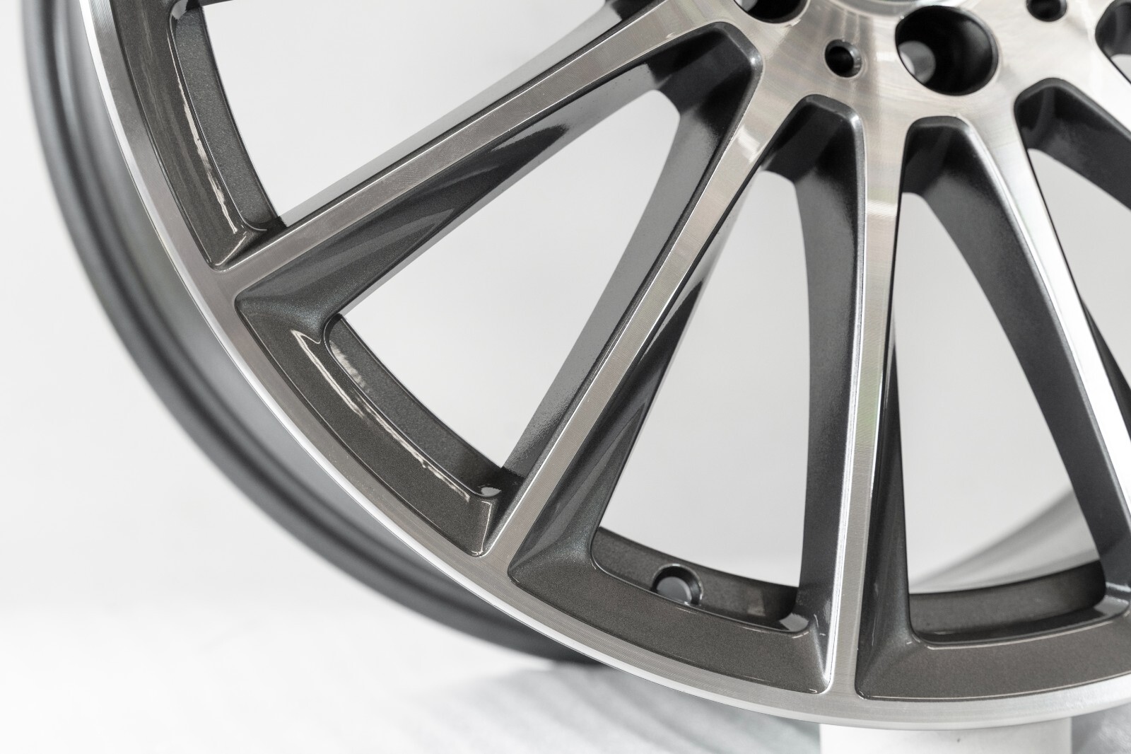 Mercedes S500 S580 20" inch Rear rim OEM 2021-2025 Genuine Original AMG wheel - Image 12