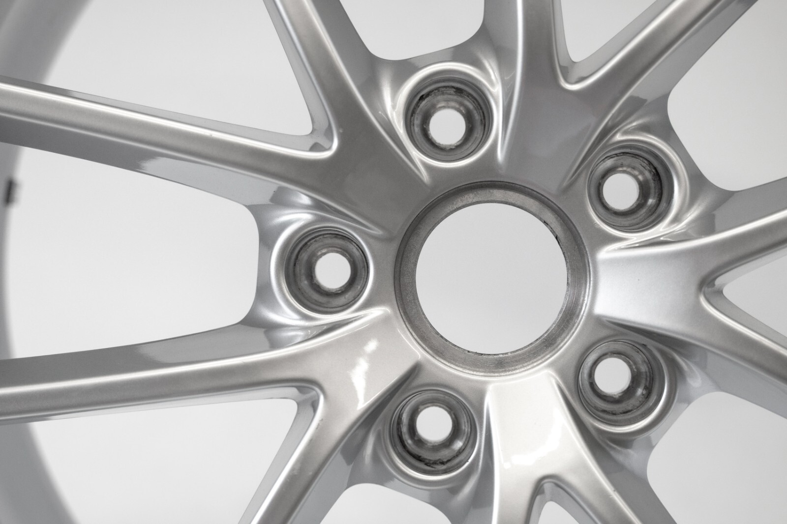 Porsche 982 718 GT4 Spyder 20" inch Front rim OEM Genuine Original Wheel – Image 17