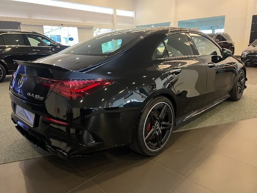 Mercedes CLA45 AMG 19