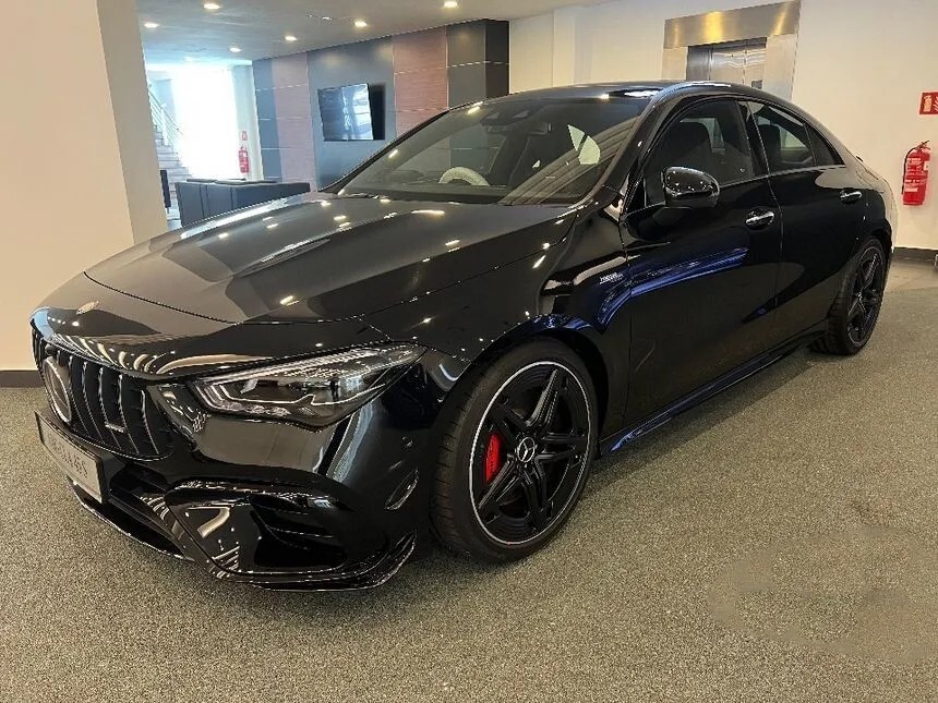 Mercedes CLA45 AMG 19