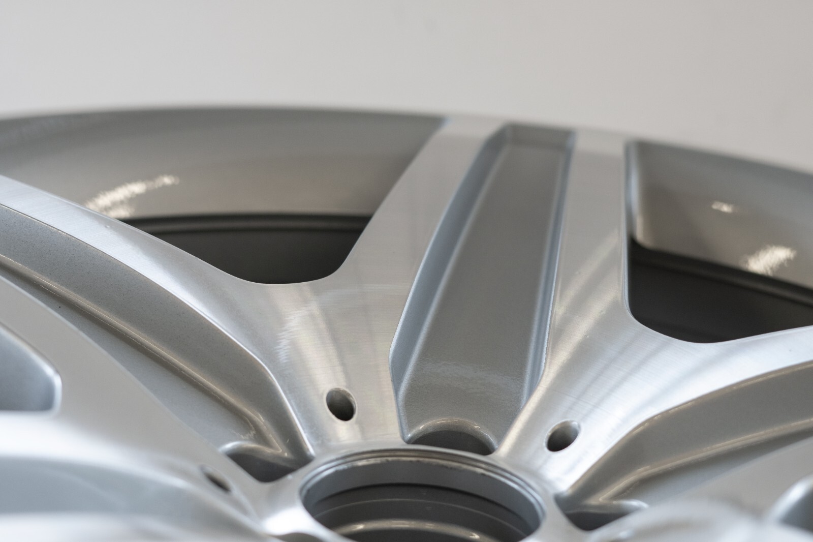 Mercedes GL350 GL450 GL550 21" inch rim OEM 2010 2011 2012 AMG wheel Set of 4 - Image 16