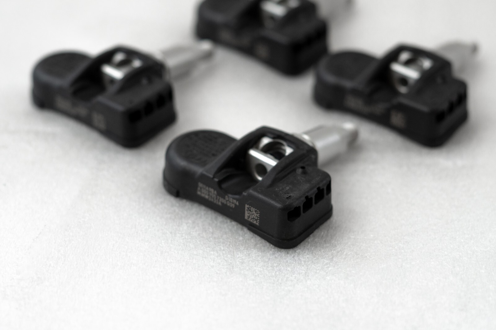 Mercedes AMG ML63 GL63 S63 SL63 Sprinter OEM Genuine Tire TPMS Sensor Set of 4 - Image 2